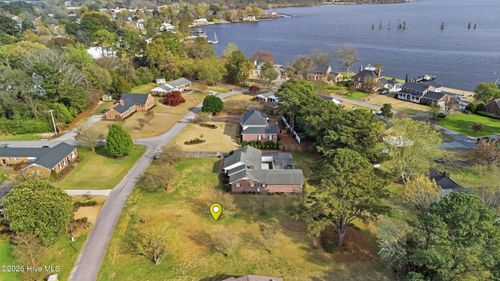 106 Queen Anne Dr, Edenton, NC, 27932-1719 | Card Image