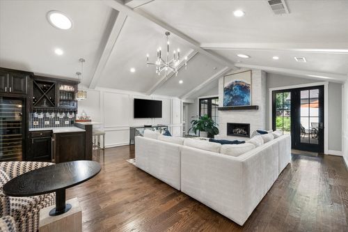 122 Oak Trl, Coppell, TX, 75019-2513 | Card Image