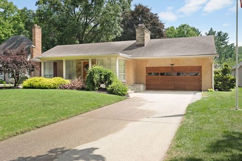 2208 Woodlawn Dr, La Porte, IN, 46350-6107 | Card Image