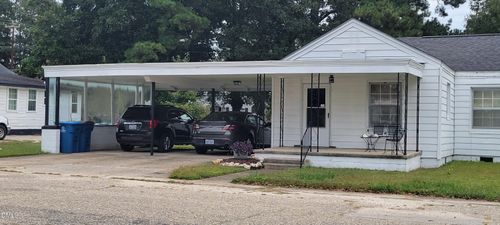 906 N Mckay Ave, Dunn, NC, 28334-3339 | Card Image