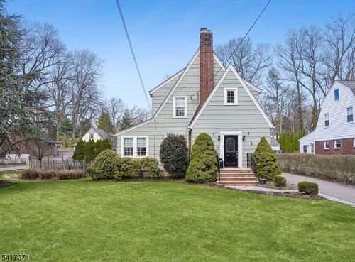 25 Bowers Rd, Caldwell, NJ, 07006-5736 | Card Image