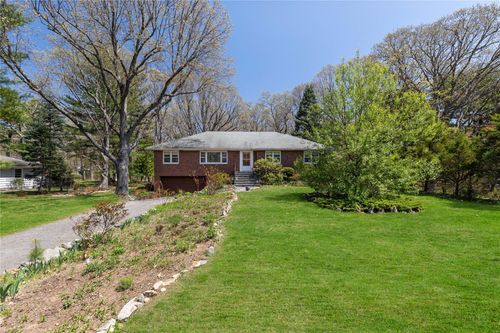 1560 Old Orchard St, West Harrison, NY, 10604-1048 | Card Image
