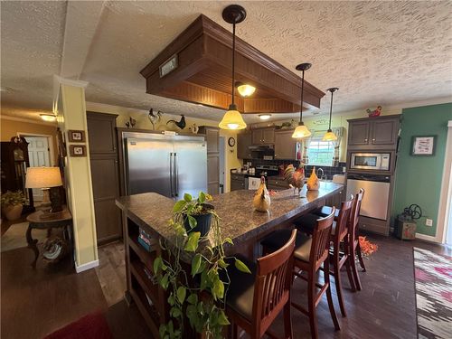 1 Suntop Ln, Holiday Island, AR, 72631-4426 | Card Image