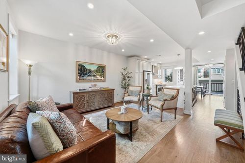 1812 Bay St Se, WASHINGTON, DC, 20003-2509 | Card Image