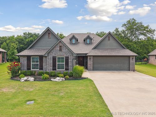 12988 N 124th East Ave, Collinsville, OK, 74021-7187 | Card Image
