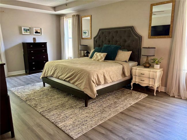 Master Bedroom | Image 19