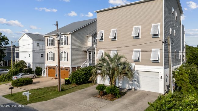 2 - 1605 Mackerel Ln, Townhouse with 4 bedrooms, 4 bathrooms and 1 parking in Carolina Beach NC | Image 35
