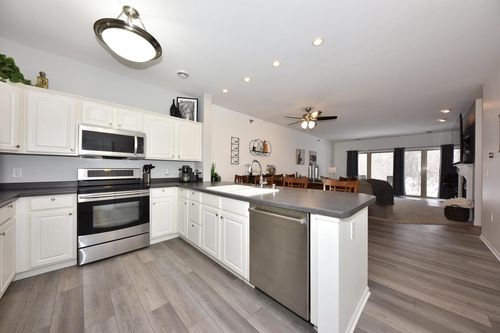 2-1500 Gabriel Drive, Waukesha, WI, 53188 | Card Image