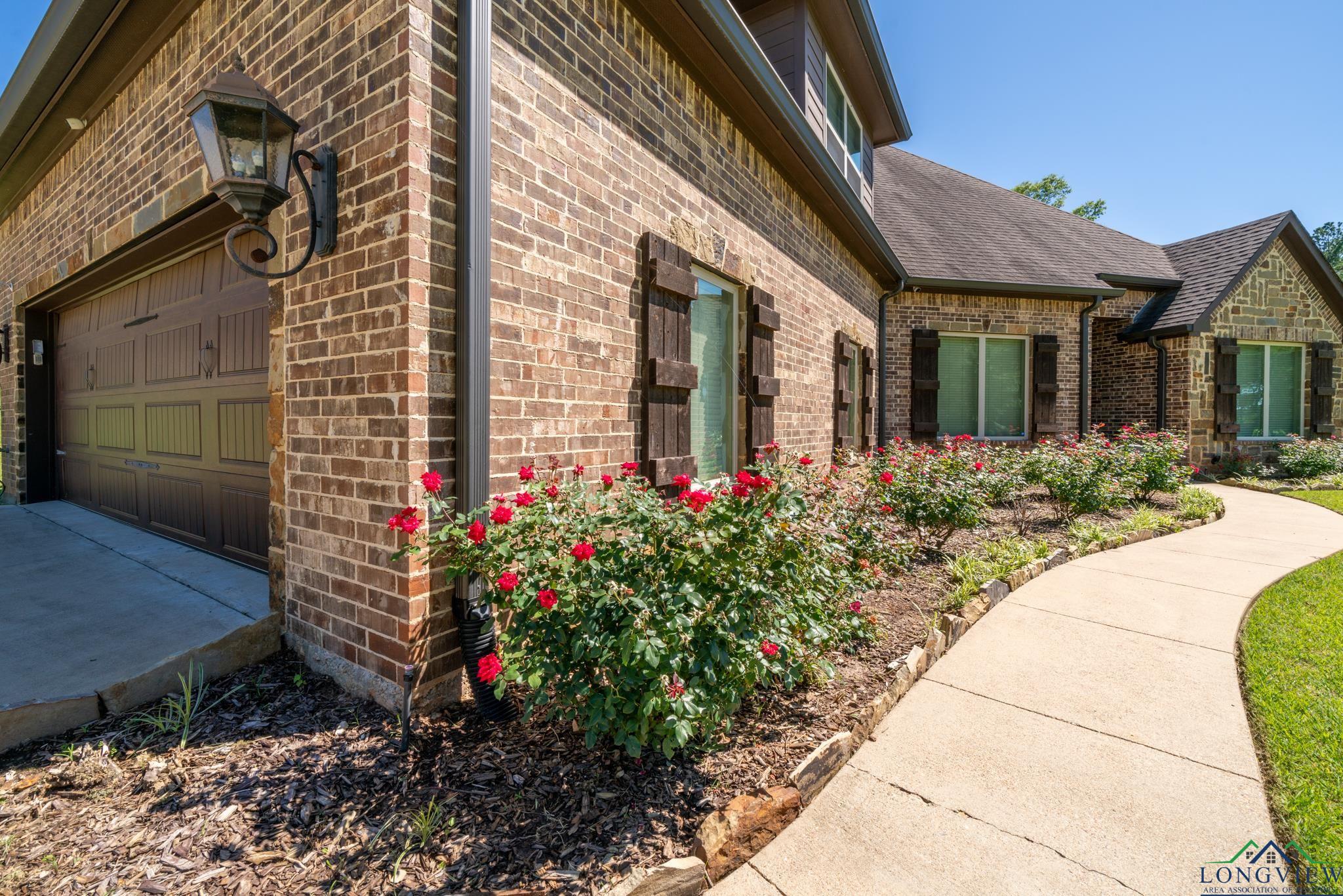 Magnolia Ln, Gladewater, TX 75647