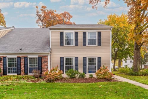 1100-1100 Oak Valley Dr, Cary, IL, 60013-3502 | Card Image