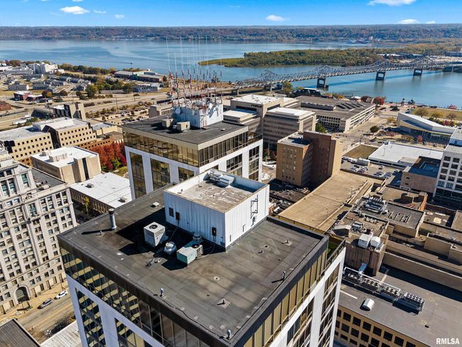 W5W - 125 Sw Jefferson Ave, Condo with 2 bedrooms, 2 bathrooms and null parking in Peoria IL | Image 31