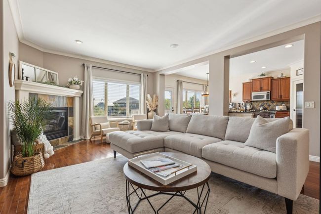 316 Everbrook Way Sw, House other with 4 bedrooms, 4 bathrooms and 4 parking in Calgary AB | Image 15