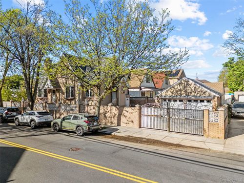 8042 168th St, Jamaica, NY, 11432-1324 | Card Image