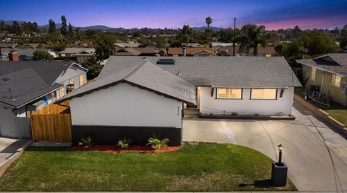 8375 Lake Ben Ave, San Diego, CA, 92119-2627 | Card Image