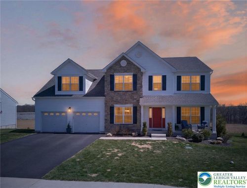 5053 Lilac Dr, Schnecksville, PA, 18078-8706 | Card Image