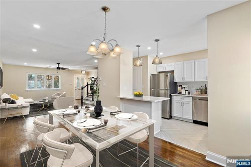 29 Parkview Ter, Bayonne, NJ, 07002-1708 | Card Image