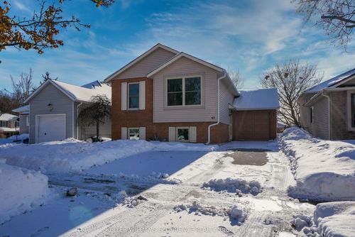 {{alt}} | Card Image