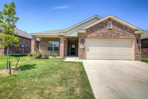 212 Emerald Creek Dr, Fort Worth, TX, 76131-4347 | Card Image