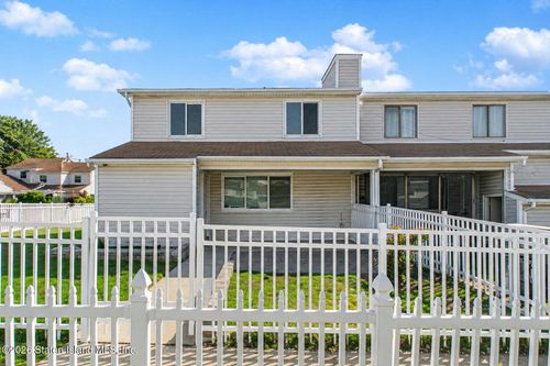 32a Marc Street, Staten Island, NY, 10314 | Card Image