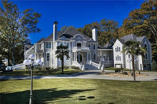 6020 Riverside Dr, atlanta, GA, 30328-3620 | Card Image