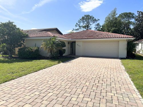 677 Augusta Rd, WINTER HAVEN, FL, 33884-1202 | Card Image
