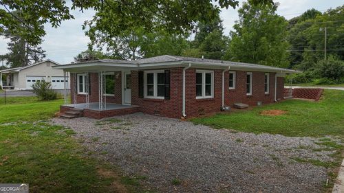 2292 Blacksnake Rd, Mount Airy, GA, 30563-2107 | Card Image