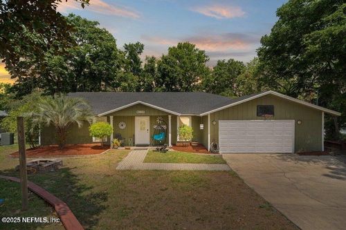 112 Wesley Rd, Green Cove Springs, FL, 32043-9570 | Card Image