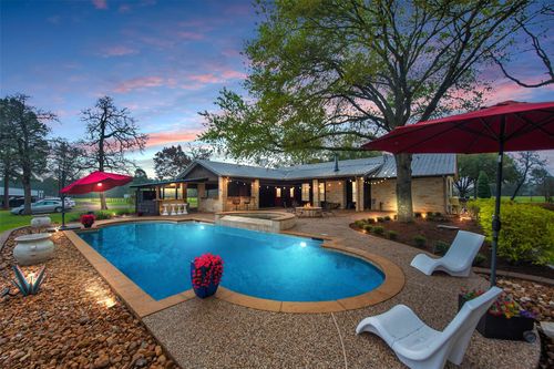 4 Willow Creek, Huntsville, TX, 77340 | Card Image