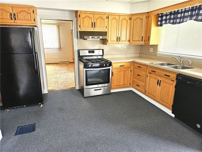 355 E Elm St, House other with 3 bedrooms, 2 bathrooms and 2 parking in Homer City PA | Image 12