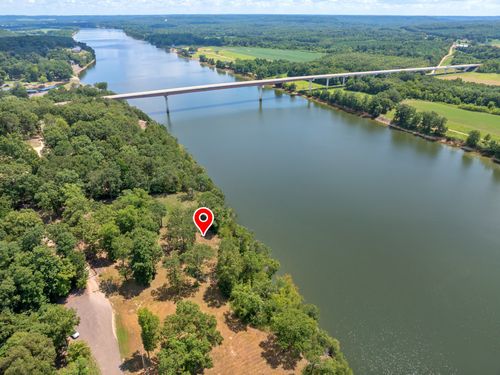 98 Riverbend Cv, Bath Springs, TN, 38311-4358 | Card Image