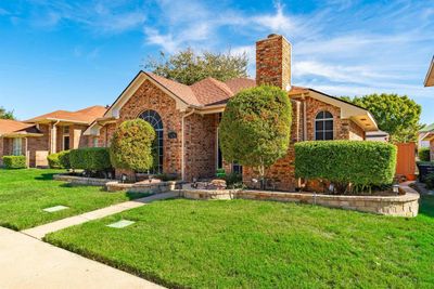 View of front of property with a front yard | Image 3