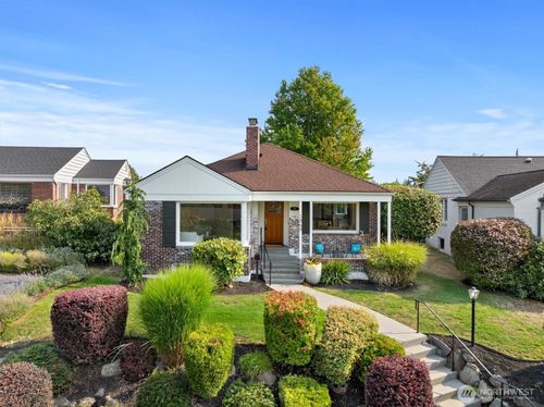 1940 Edgemont Pl W, Seattle, WA, 98199-3915 | Card Image