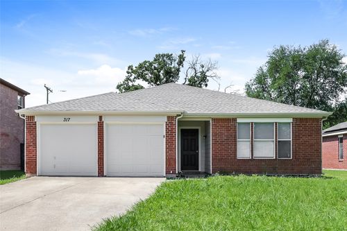 317 Oakhurst Dr, Seagoville, TX, 75159-2463 | Card Image