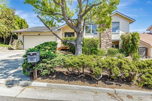 1440 Kring Way, Los Altos, CA, 94024-7435 | Card Image