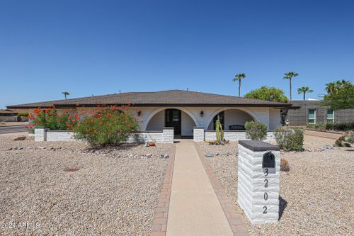 3202 E Las Rocas Drive, Phoenix, AZ, 85028 | Card Image