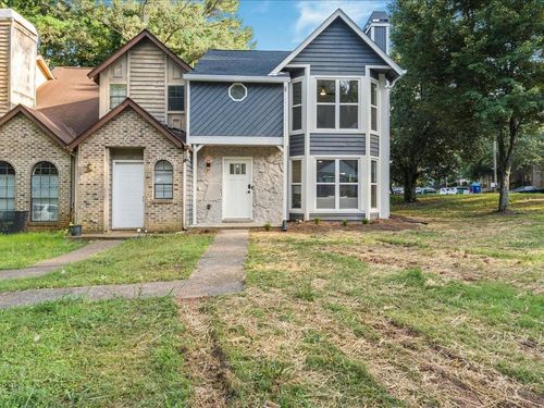 845 Heritage Oaks Dr, Stone Mountain, GA, 30088-2027 | Card Image