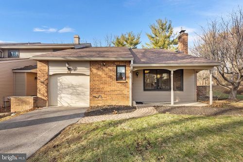 106 Bernard Ct, CHESTERBROOK, PA, 19087-1244 | Card Image