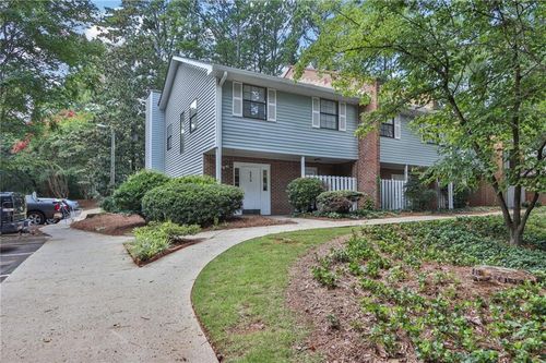 6070 Wintergreen Rd, Norcross, GA, 30093-3722 | Card Image