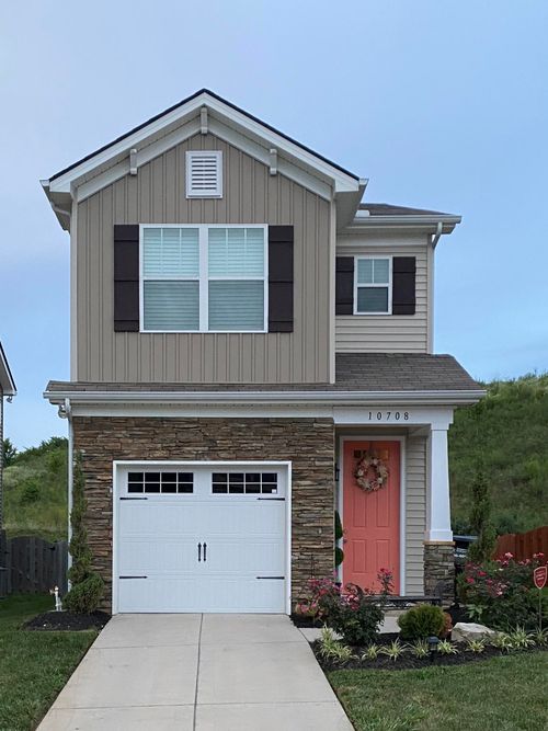 10708 Grantham Ln, Knoxville, TN, 37932-2688 | Card Image