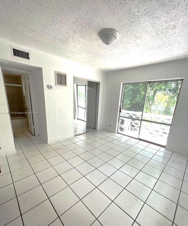 APT-207 - 1610 Nw North River Dr, Condo with 1 bedrooms, 1 bathrooms and null parking in Miami FL | Image 5