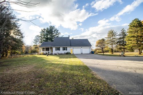 11435 Duffield Rd, Montrose, MI, 48457-9430 | Card Image