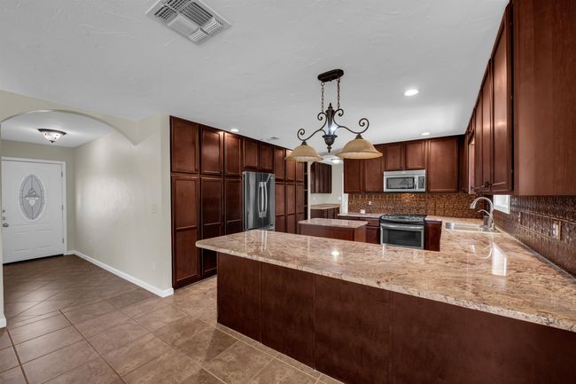 210 W Heron Dr, House other with 3 bedrooms, 2 bathrooms and null parking in Highland Haven TX | Image 11