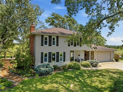 15285 Edgerton Rd, Gardner, KS, 66030-9395 | Card Image