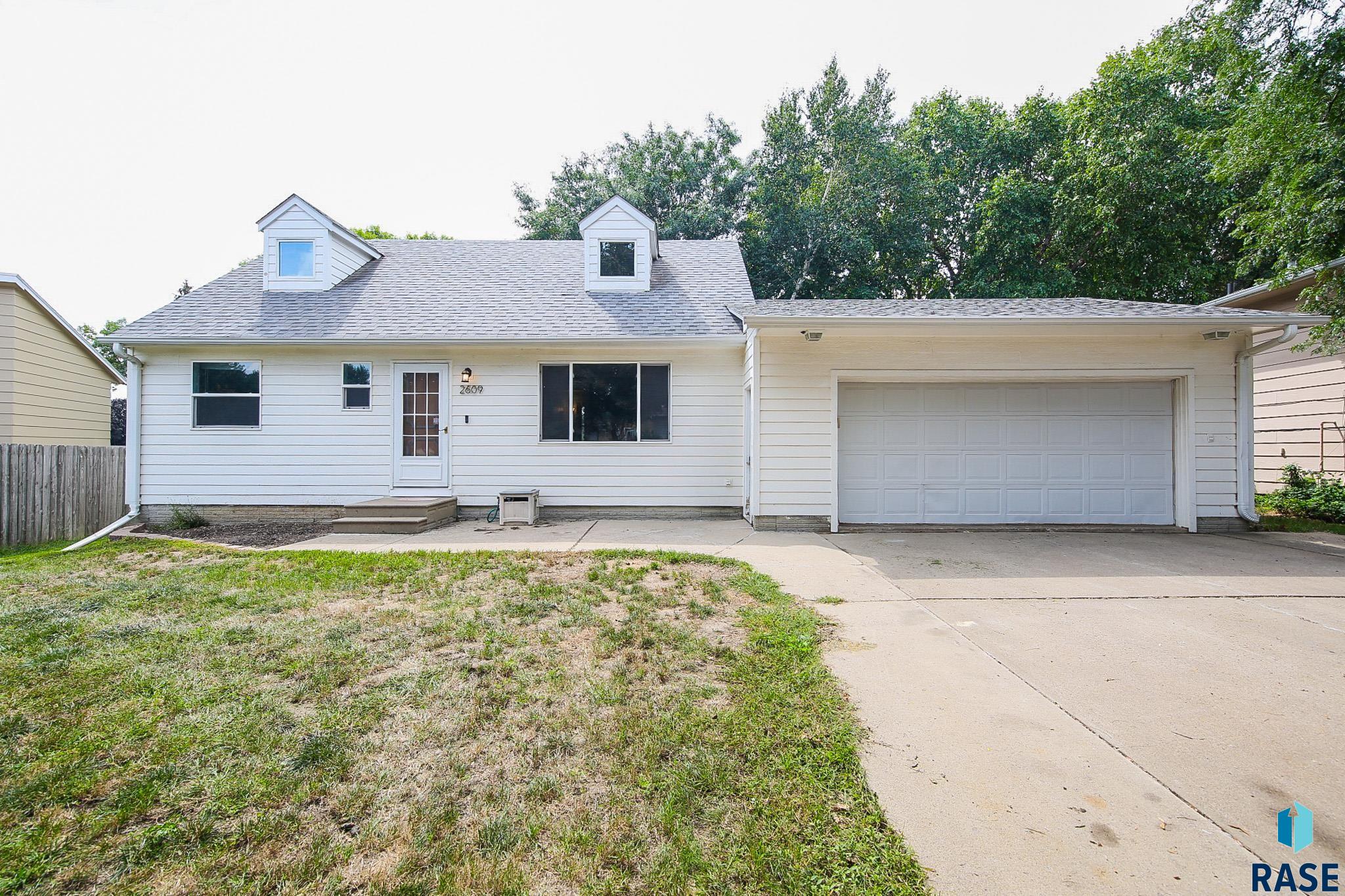 Judy Ave, Sioux Falls, SD 57103