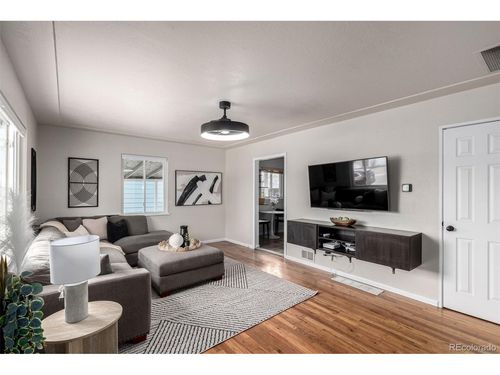 463 S Xavier St, Denver, CO, 80219-2220 | Card Image