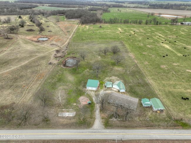 2822 Hwy Yy, House other with 3 bedrooms, 2 bathrooms and null parking in LaRussell MO | Image 5