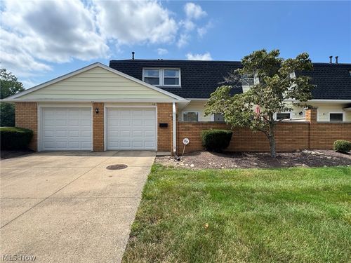 118 New Concord Drive, Mentor, OH, 44060 | Card Image