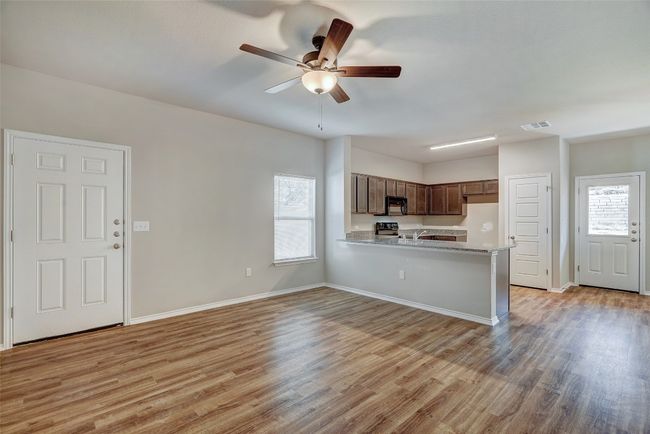 1701 Davidson Ranch Dr, Home with 3 bedrooms, 3 bathrooms and 4 parking in Georgetown TX | Image 4