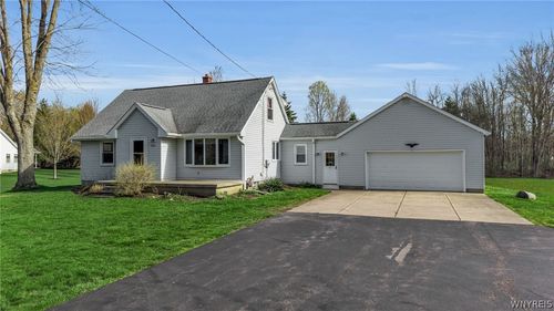 8310 Stahley Rd, East Amherst, NY, 14051-1599 | Card Image