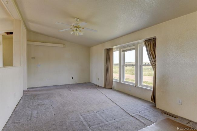 22126 County Road 150, House other with 3 bedrooms, 2 bathrooms and 2 parking in Agate CO | Image 6